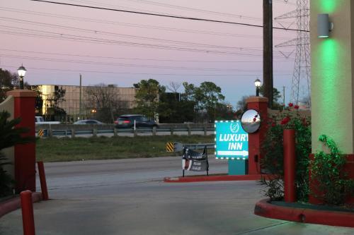 Scottish Inns & Suites Iah Airport-Beltway 8 Aldine Exteriör bild